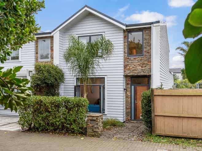 34 Gunner Drive, Te Atatu Peninsula