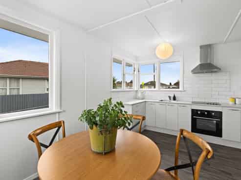 16 Peterhead Avenue, Flaxmere
