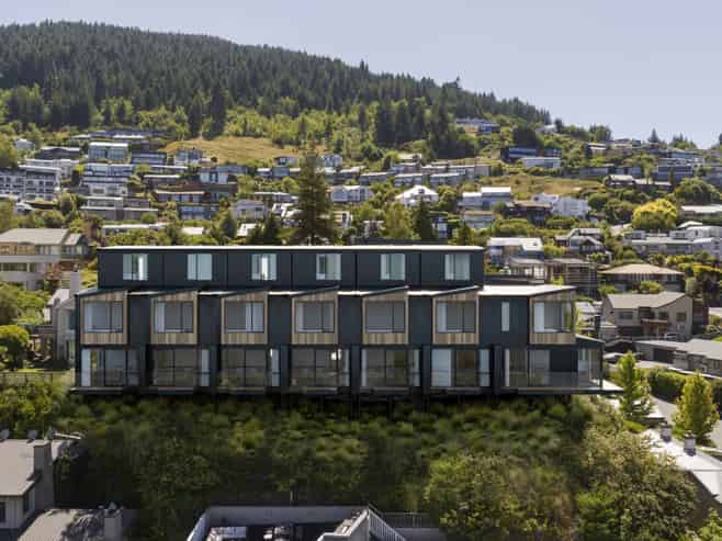 7 Salmond Place, Queenstown