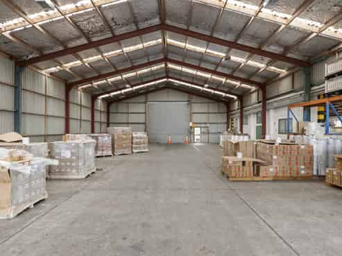 Large scale warehousing in kiwifruit capital
