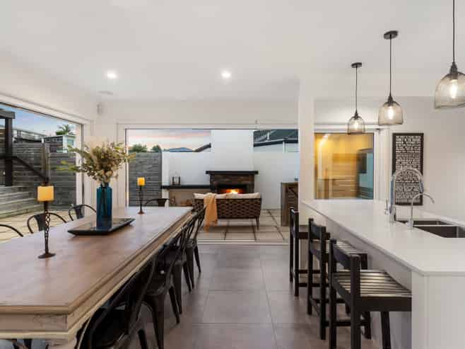 6 Crossland Place, Maraetai