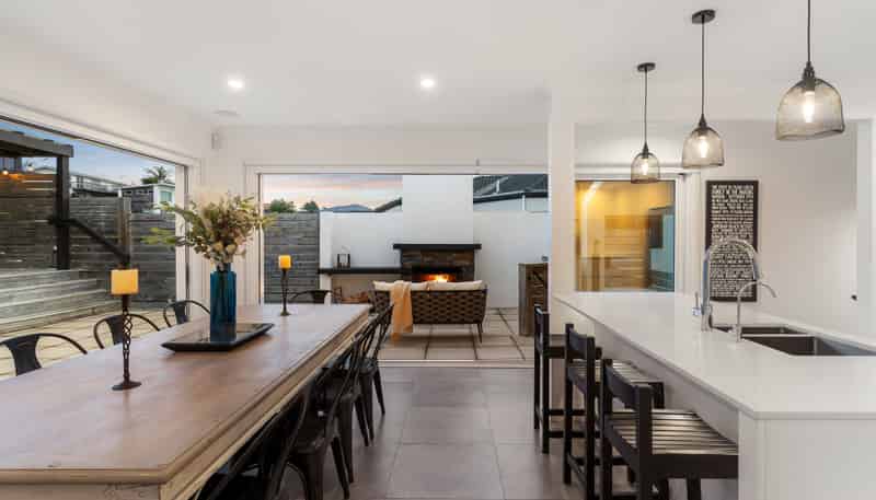 6 Crossland Place, Maraetai