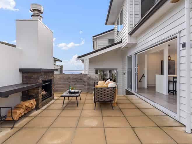 6 Crossland Place, Maraetai