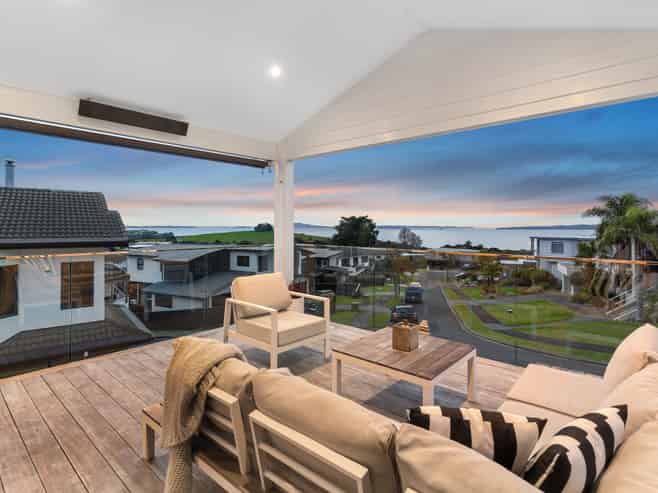 6 Crossland Place, Maraetai