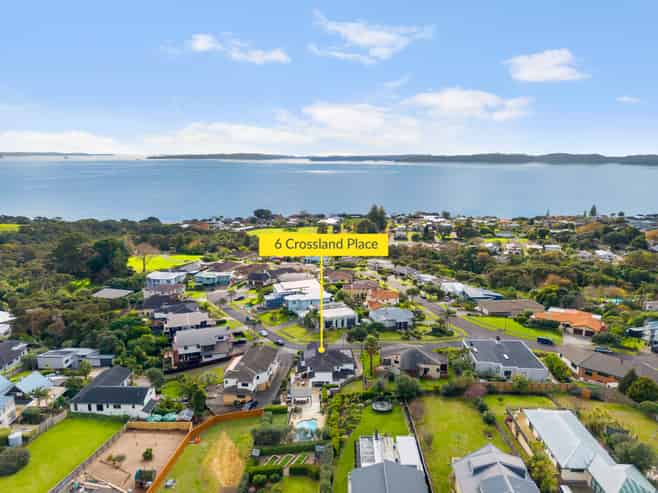 6 Crossland Place, Maraetai
