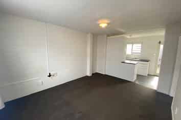 10/29 Cameron Road, Hillcrest