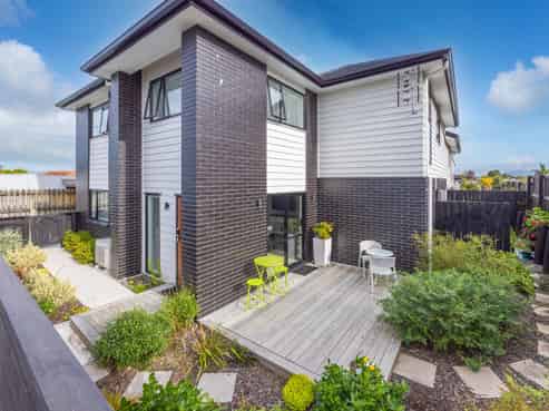 1/164 Cambridge Road, Hillcrest