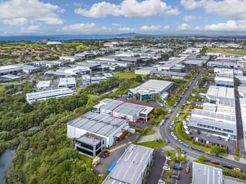 Stylish industrial in prime location