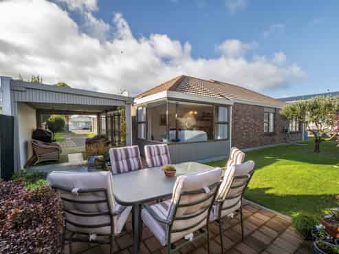 27B Herewini Street, Victoria