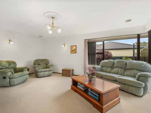 27B Herewini Street, Victoria