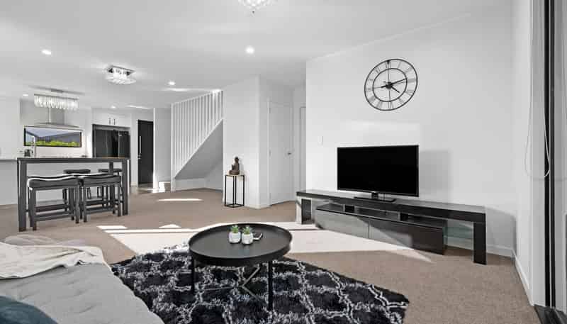 15 Trewern Avenue, Chartwell