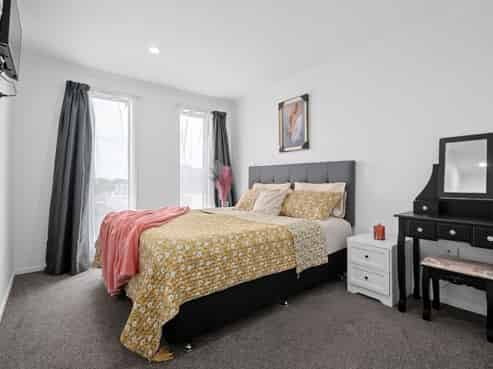 1/51 Cabourne Drive, Glenview