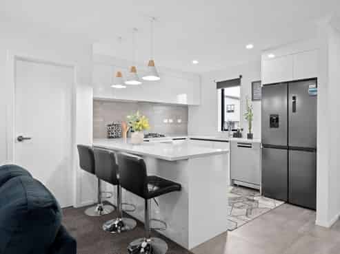 1/51 Cabourne Drive, Glenview