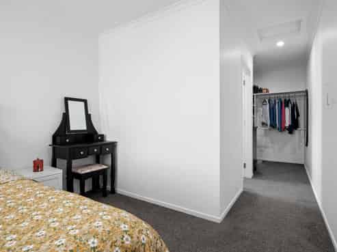 1/51 Cabourne Drive, Glenview