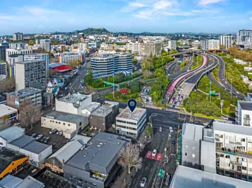 Central city standalone with massive profile