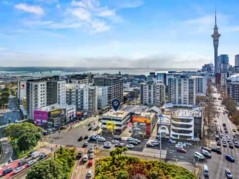 Central city standalone with massive profile