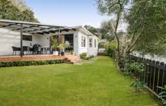 15 Bracken Street, New Plymouth