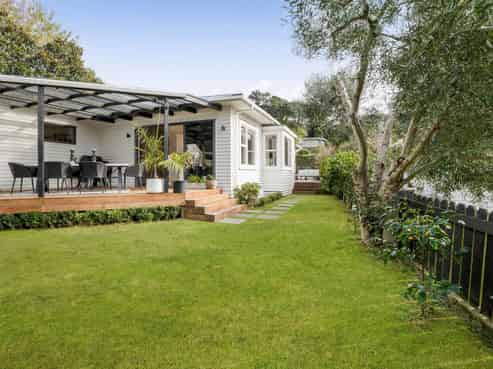 15 Bracken Street, New Plymouth