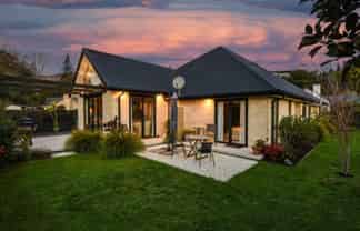5 Bridgewater Lane, STOKE