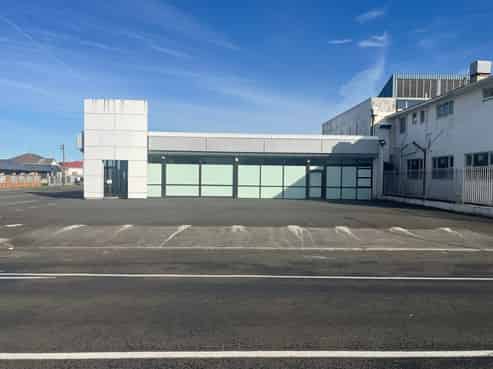Prominent, High Yielding High Street Investment