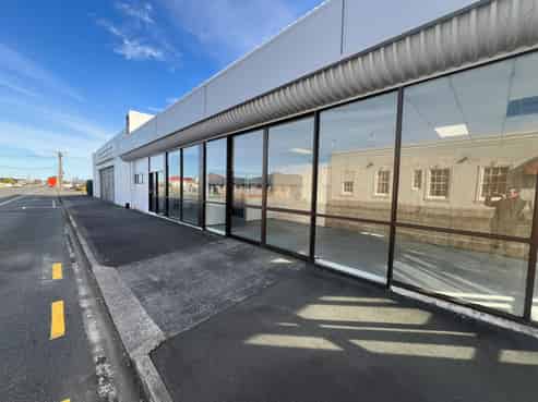 Prominent, High Yielding High Street Investment
