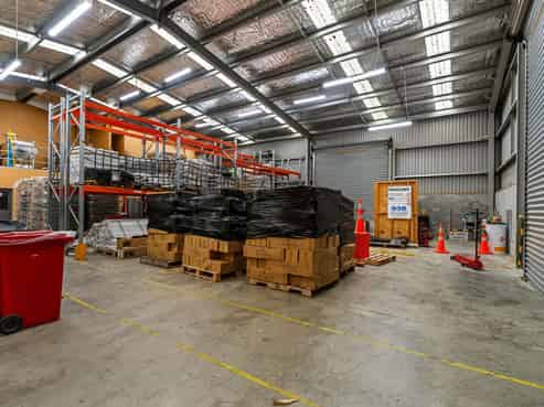 Industrial asset leased to Higgins Group