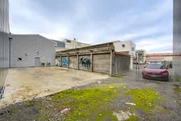 Vacant Possession, Prime Retail