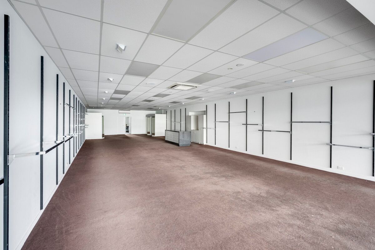 Vacant Possession, Prime Retail - Vista 5