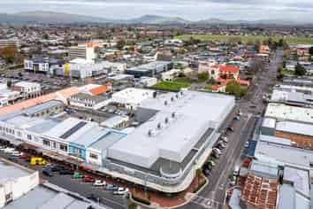 Vacant Possession, Prime Retail