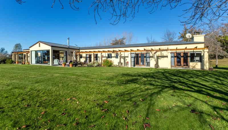 32 Gladstone Road, Hadlow