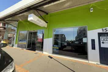 Large retail on Parnell Road
