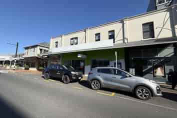 Large retail on Parnell Road