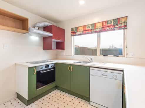 4/17 Longley Place, Addington
