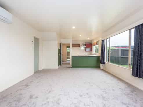 4/17 Longley Place, Addington