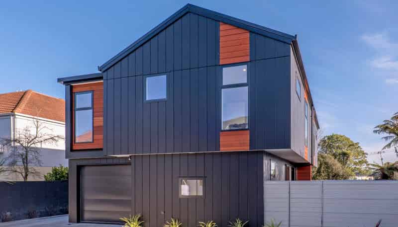 2/142 Main North Road, PAPANUI