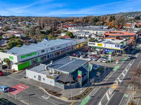Multi-Tenanted Investment with Strategic Landhold