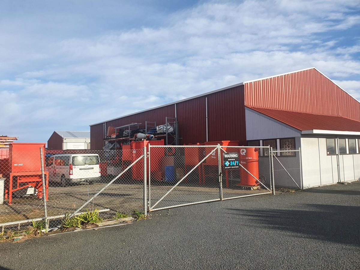 Warehouse And Yard For Lease - Поглед 3