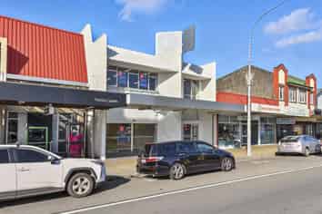 Flagship leasing opportunity