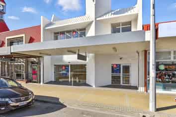 Flagship leasing opportunity