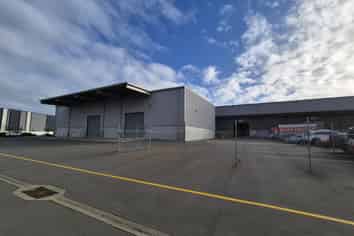 Unrivalled Industrial Warehouse at Dakota Park