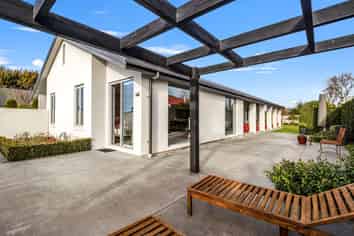 87 Racecourse Road, Allenton
