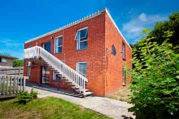 1/102 Harbour Terrace, North Dunedin