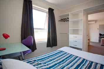 1/102 Harbour Terrace, North Dunedin