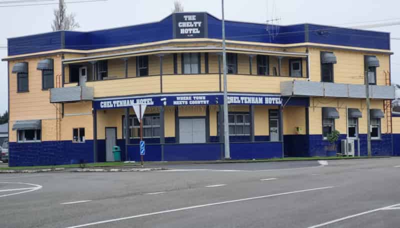 1469 Kimbolton Road, Cheltenham