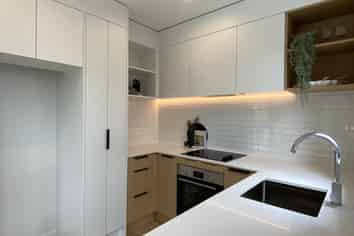 3 Hochstetter, Stonefields