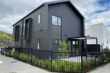 3 Hochstetter, Stonefields