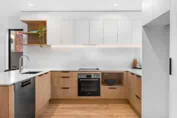 86 Korere Terrace, Stonefields