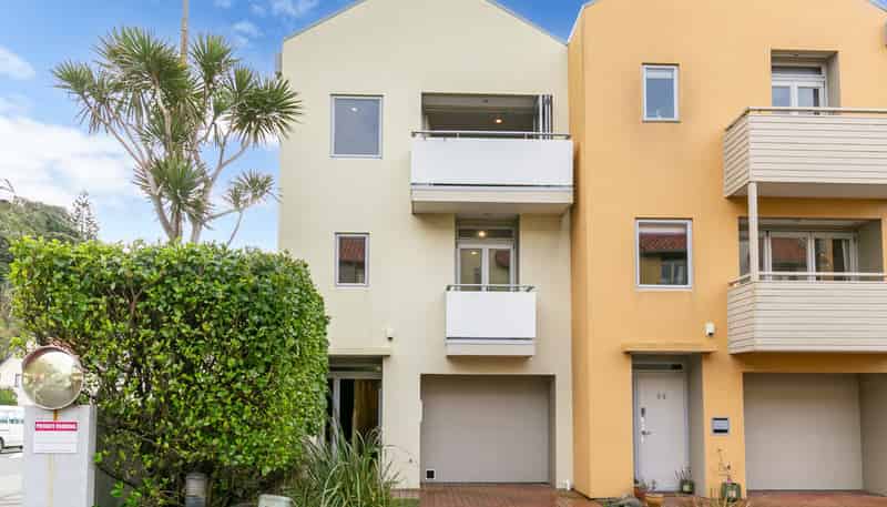 57/305 Evans Bay Parade, Hataitai