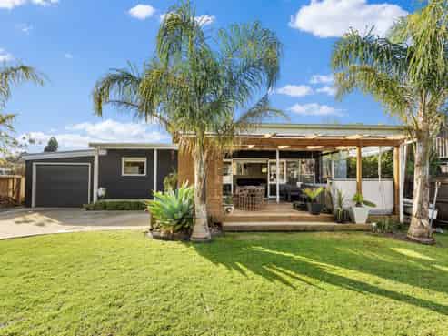 14 Catherine Crescent, Whitianga