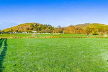 52 Punawaitai Road, Pourerere